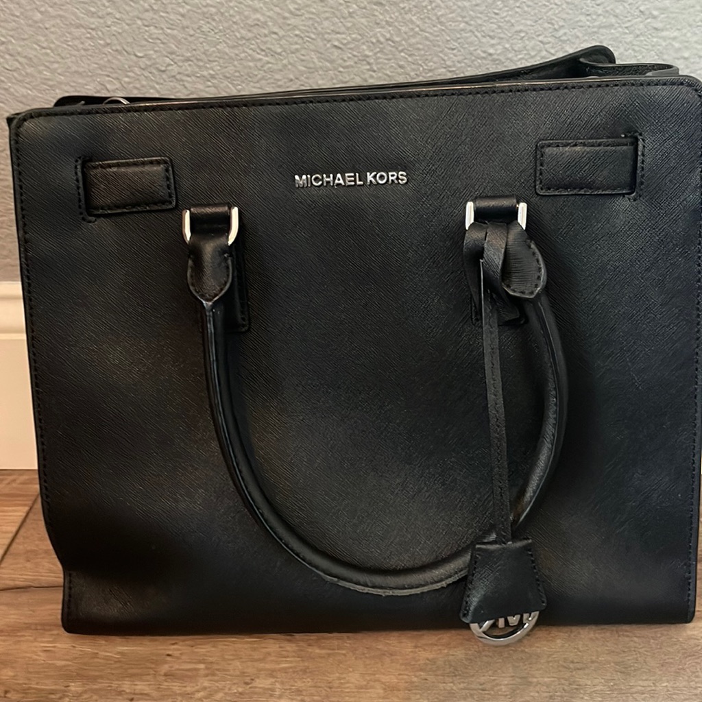 Genuine Michael Kors Purse. Measures 11”X13